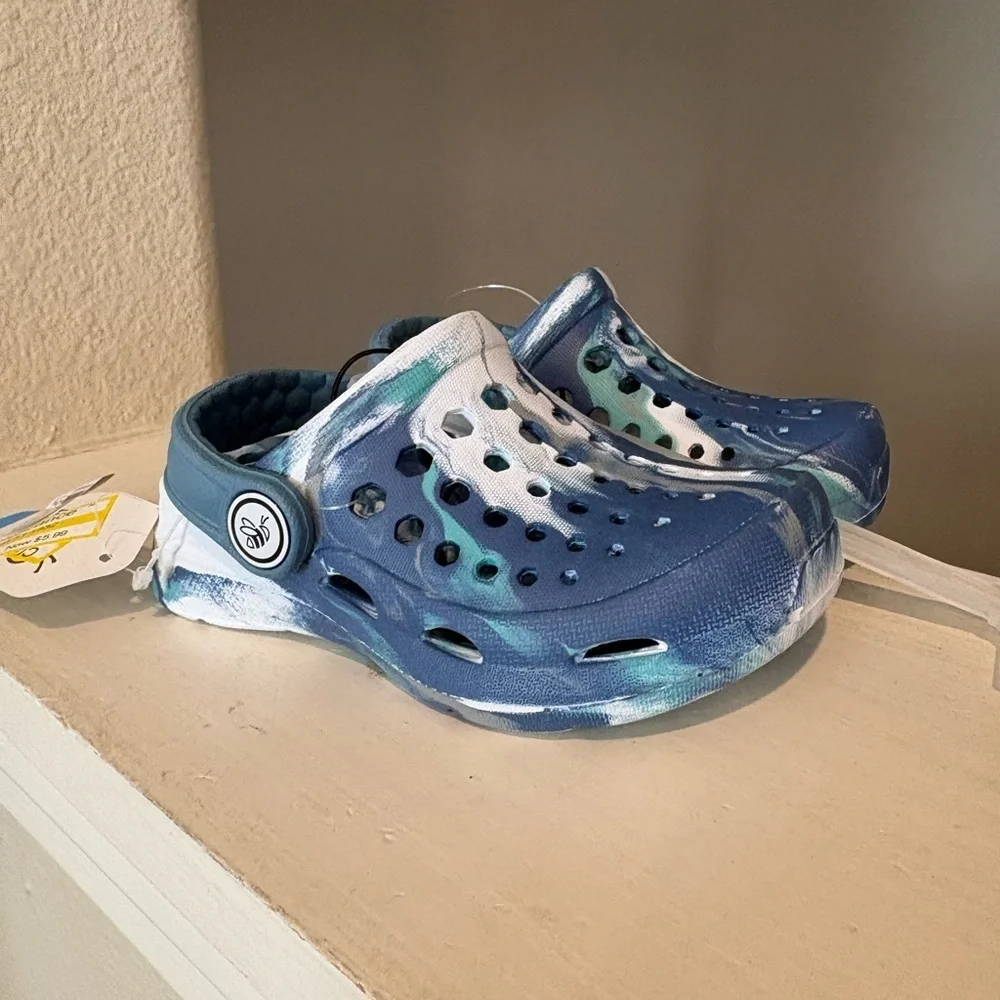 Joybees Clogs Blue Kids Toddler Size 6/7 Slip-On Comfort Sandals Lightweight